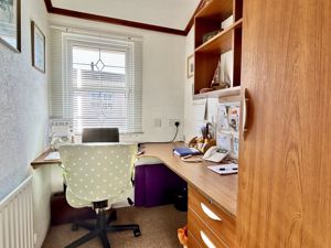 Bedroom 3/Study- click for photo gallery